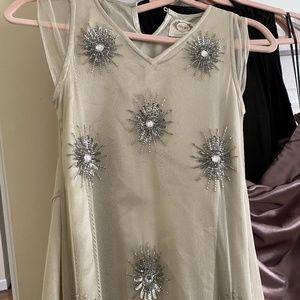 Gorgeous formal party/wedding/holiday dress for a tween girl